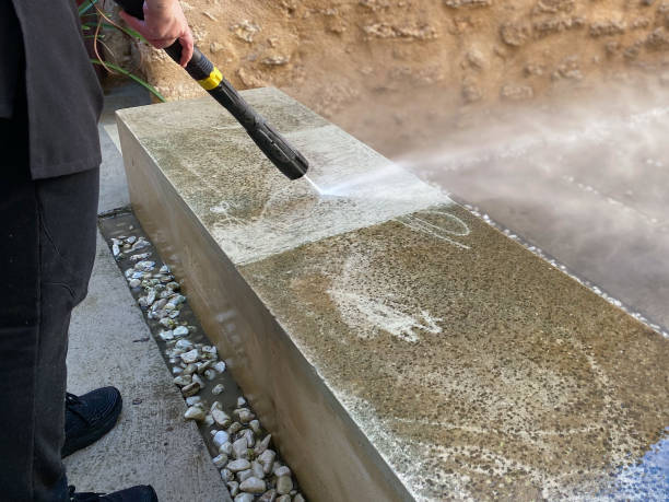 Best Deck Pressure Washing  in Cutler, CA